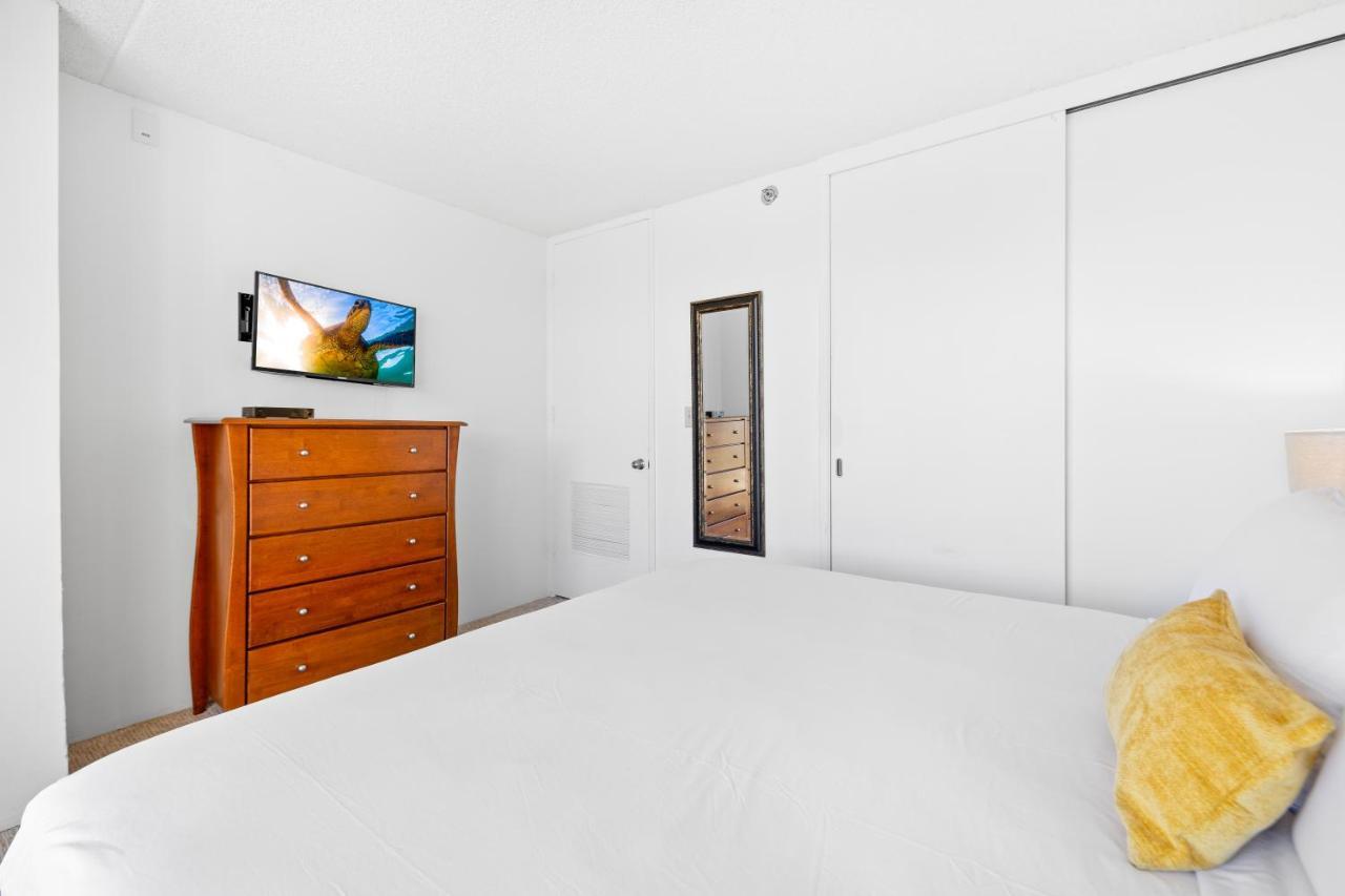 Stunning Mountain View Condo, Near Beach With Parking 檀香山 外观 照片