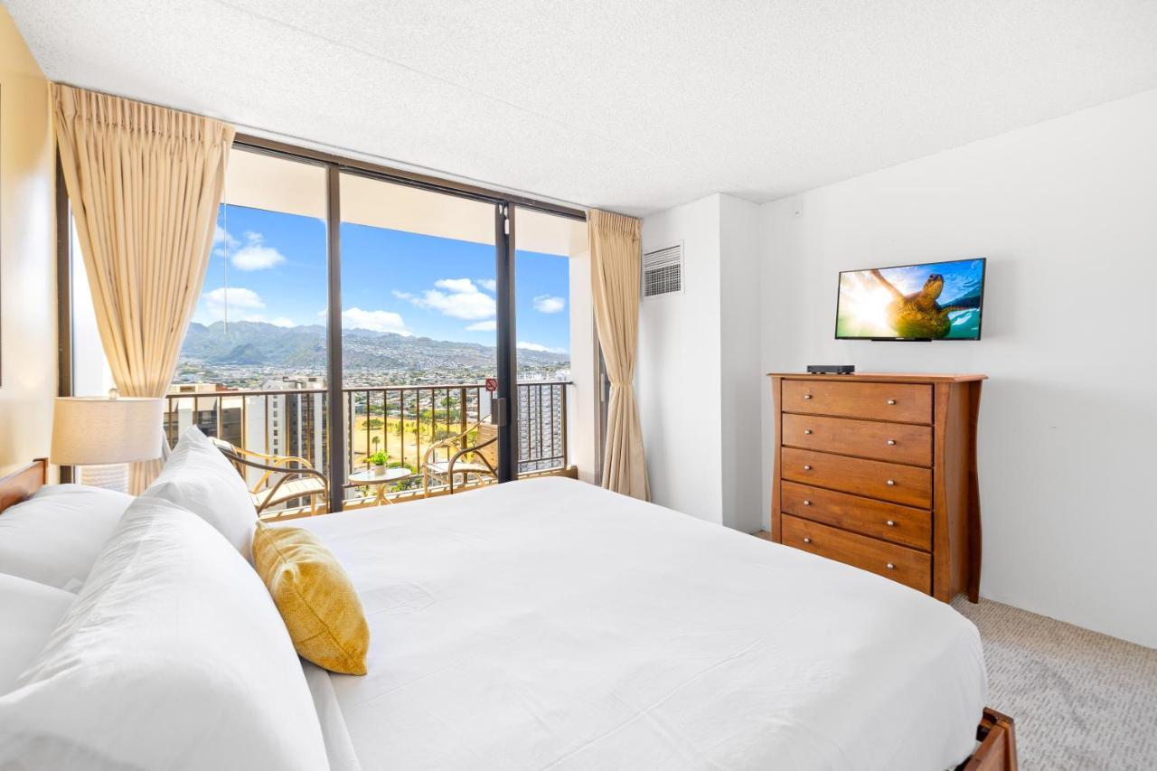 Stunning Mountain View Condo, Near Beach With Parking 檀香山 外观 照片