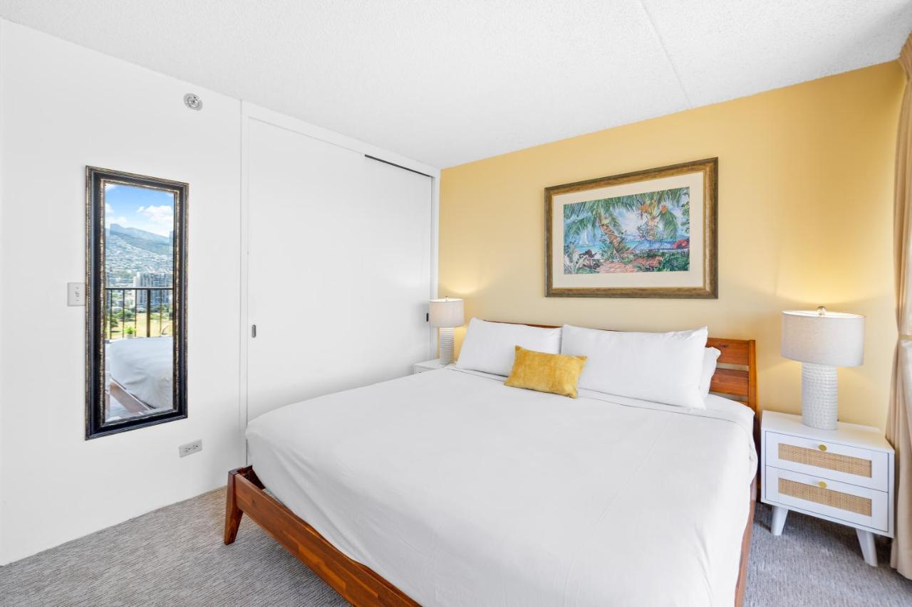 Stunning Mountain View Condo, Near Beach With Parking 檀香山 外观 照片