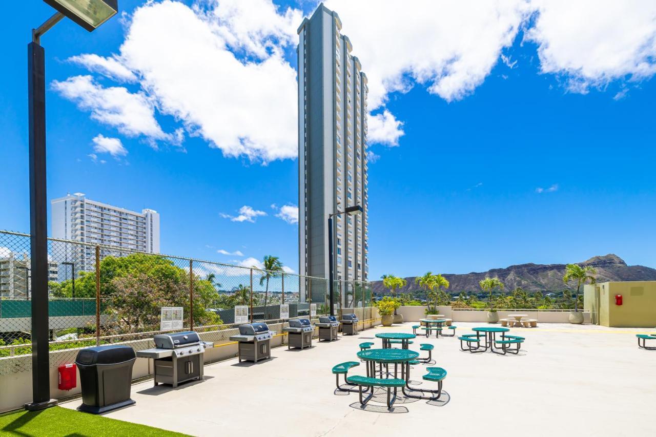 Stunning Mountain View Condo, Near Beach With Parking 檀香山 外观 照片